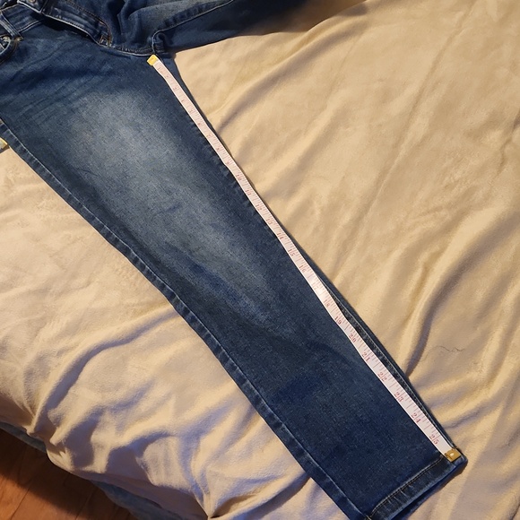 Kendall + Kylie 3/26 kontour high rise jeans - Picture 8 of 10